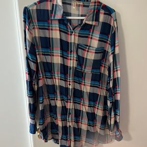 Women’s Passport Long-Sleeve Button Down Tunic - Size Large